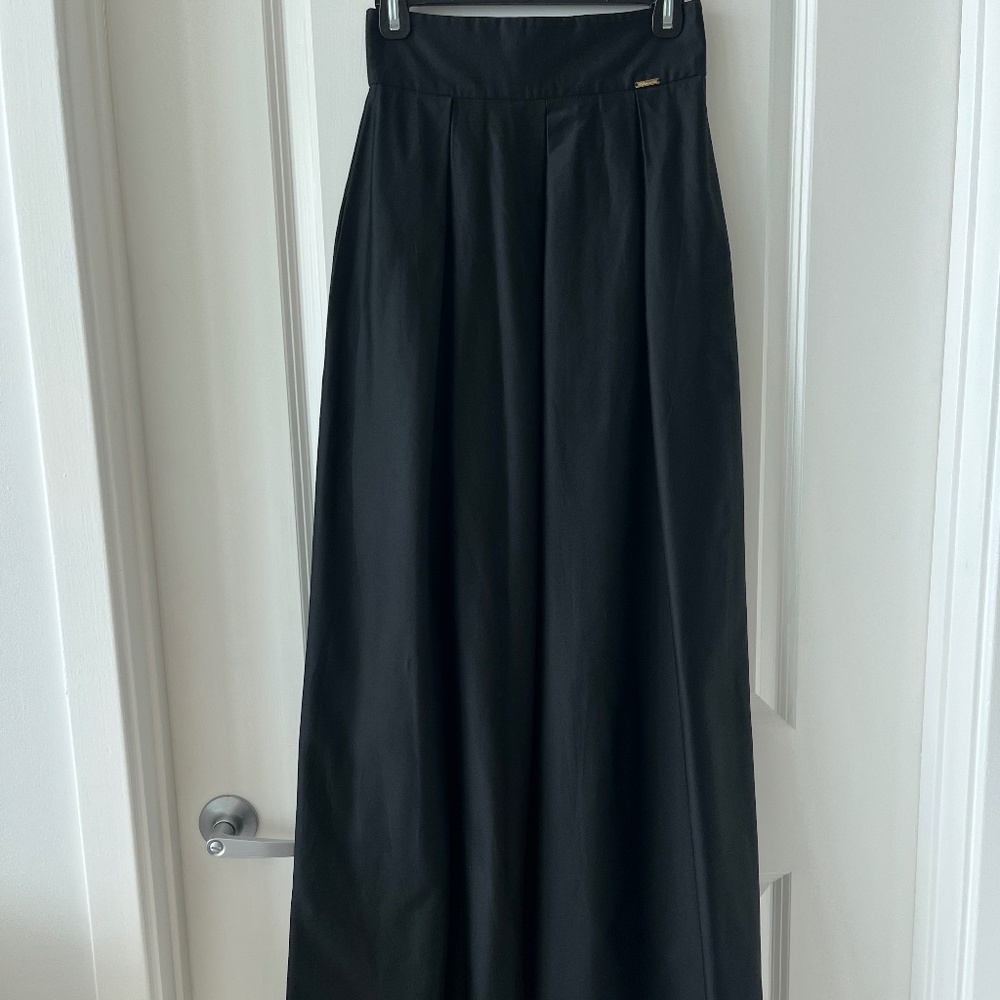 BSB Collection Black High-Waist Maxi Skirt with Pockets – Size Eu 38